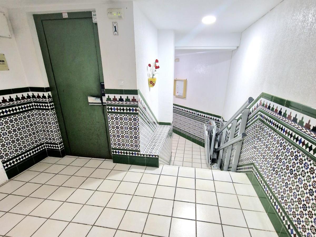 Cozy Apartment With Sea View Torrevieja Eksteriør billede